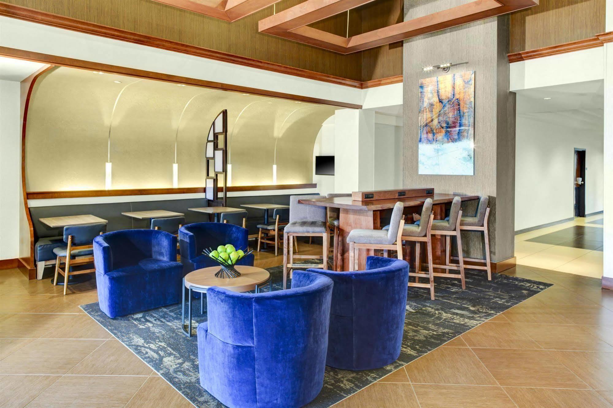 Hyatt Place Memphis Primacy Parkway Екстериор снимка